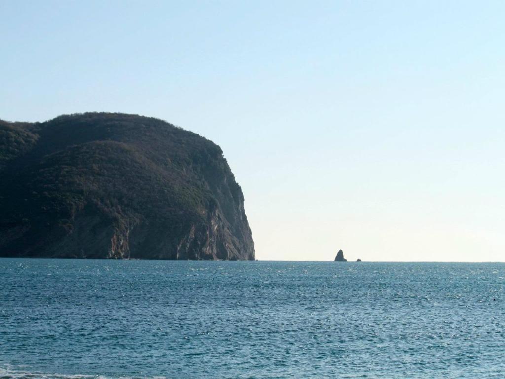 Apartments Galija Petrovac Екстер'єр фото