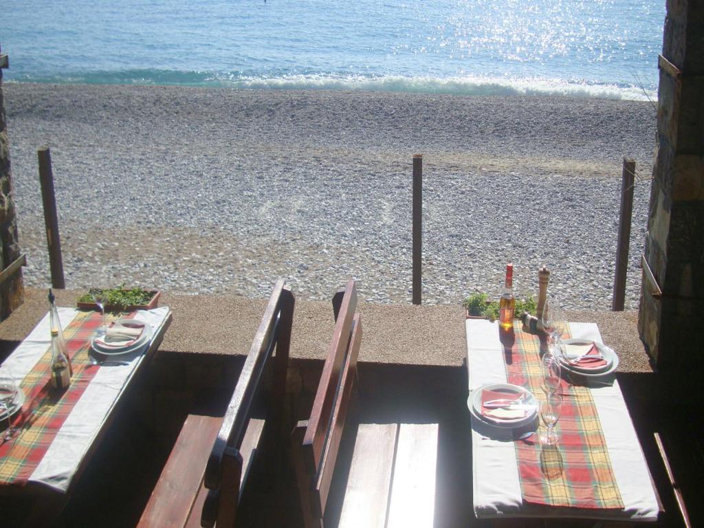 Apartments Galija Petrovac Екстер'єр фото